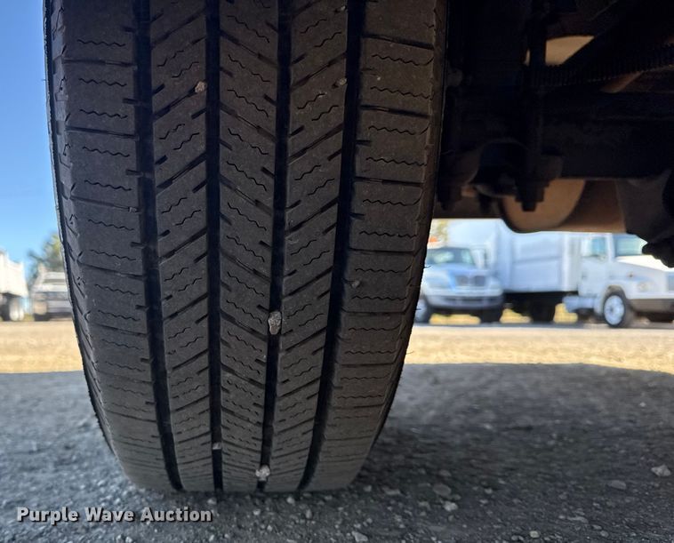 image for item EG1889 2007 Chevrolet Express 3500 school bus