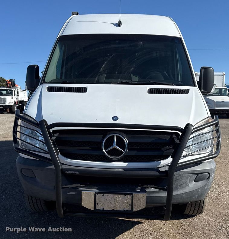 image for item EG1892 2012 Mercedes-Benz Sprinter 2500 RV