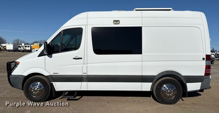 image for item EG1892 2012 Mercedes-Benz Sprinter 2500 RV