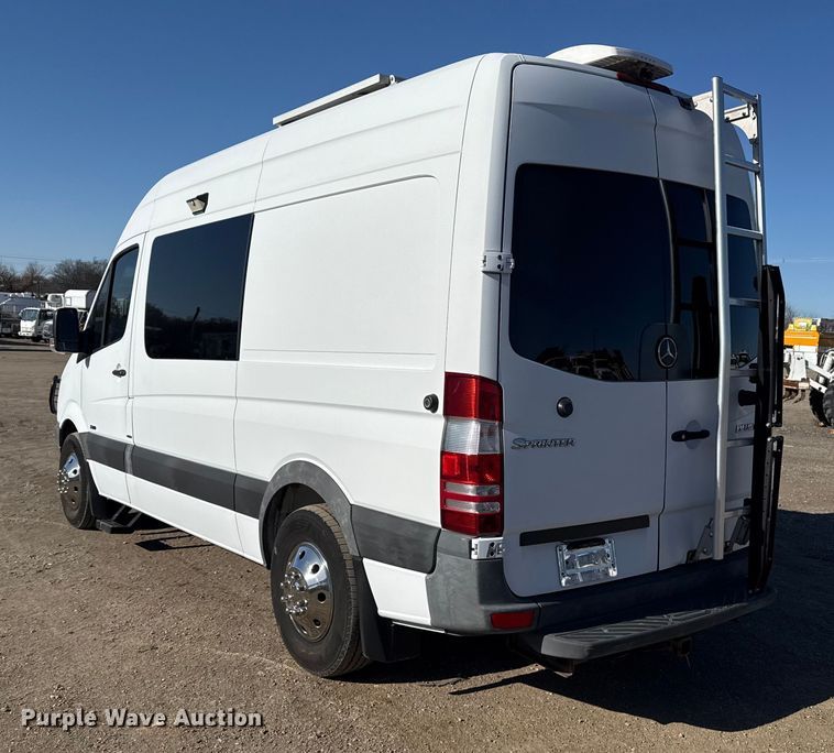 image for item EG1892 2012 Mercedes-Benz Sprinter 2500 RV