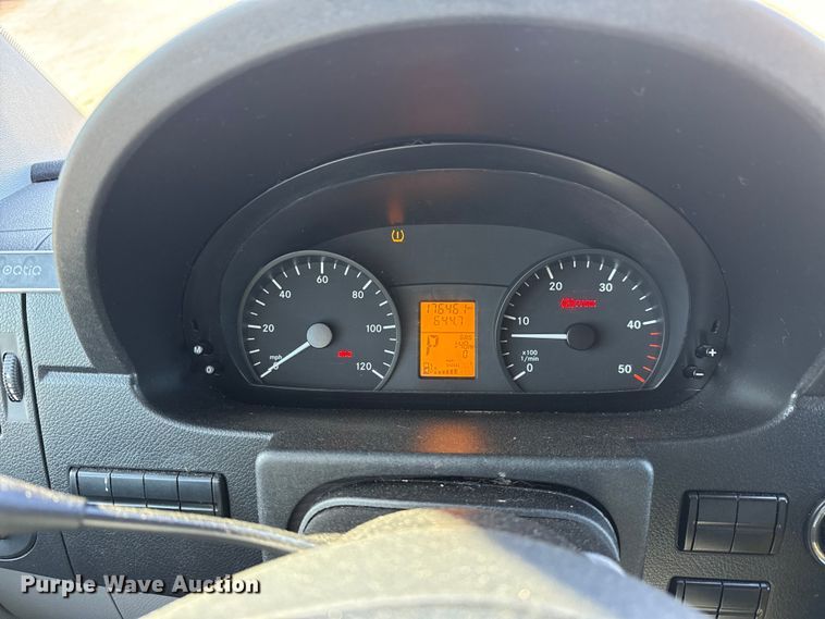 image for item EG1892 2012 Mercedes-Benz Sprinter 2500 RV