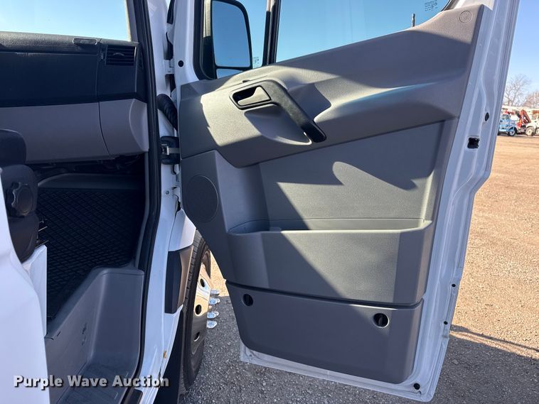 image for item EG1892 2012 Mercedes-Benz Sprinter 2500 RV