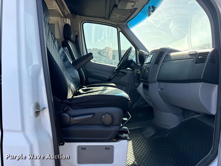 image for item EG1892 2012 Mercedes-Benz Sprinter 2500 RV