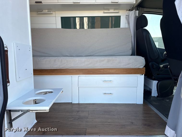 image for item EG1892 2012 Mercedes-Benz Sprinter 2500 RV