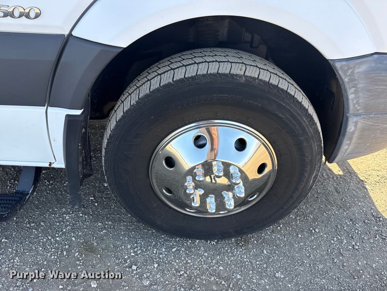 image for item EG1892 2012 Mercedes-Benz Sprinter 2500 RV