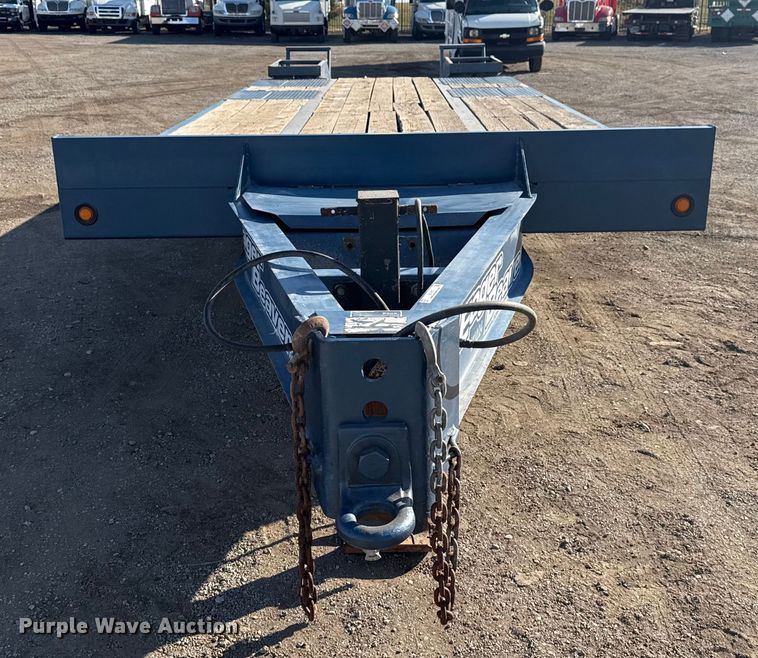 image for item EG1917 2008 Eager Beaver 10HA-PT equipment trailer