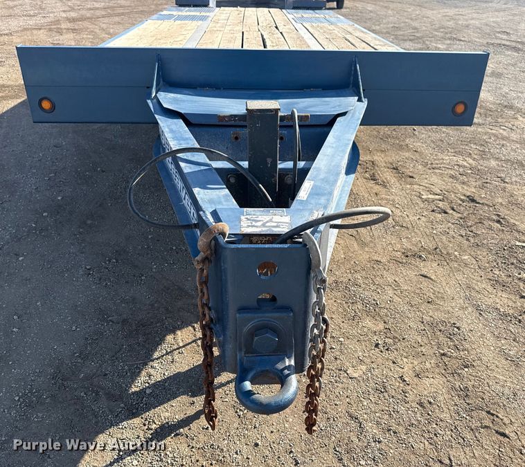 image for item EG1917 2008 Eager Beaver 10HA-PT equipment trailer