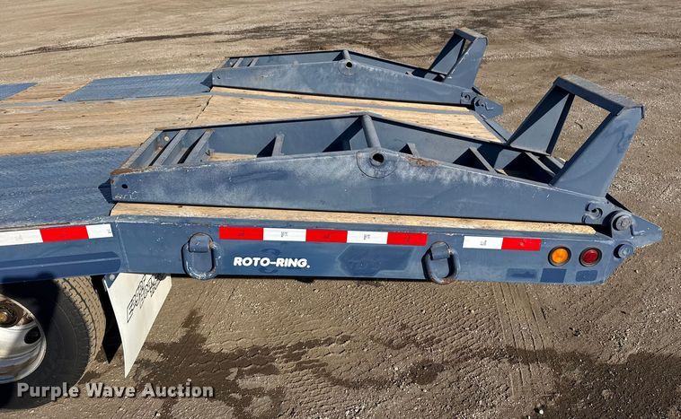 image for item EG1917 2008 Eager Beaver 10HA-PT equipment trailer