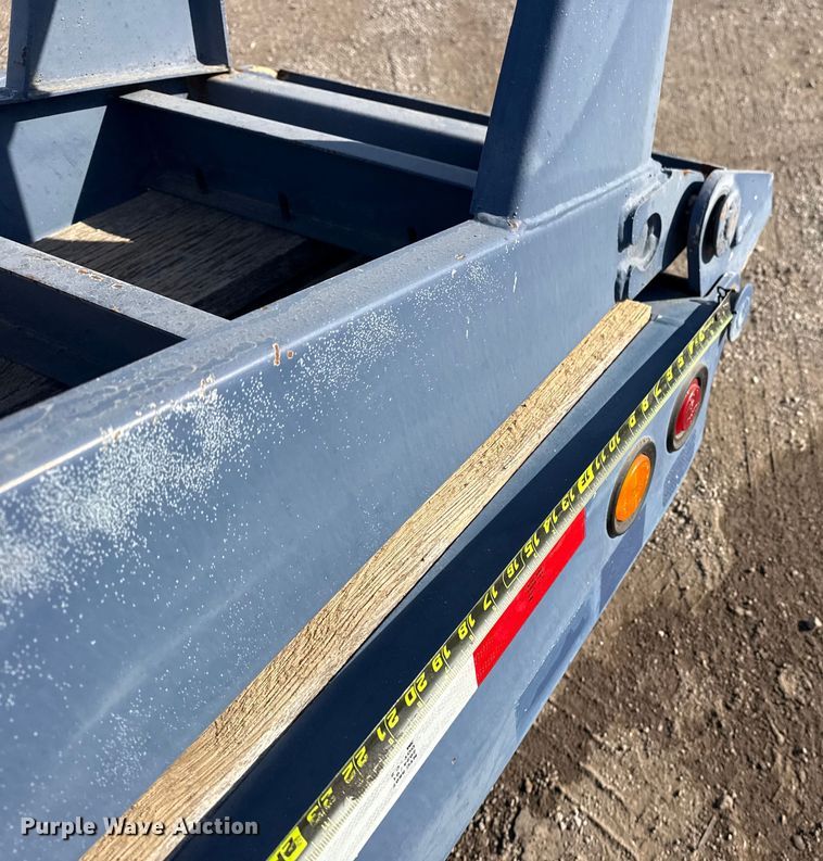 image for item EG1917 2008 Eager Beaver 10HA-PT equipment trailer