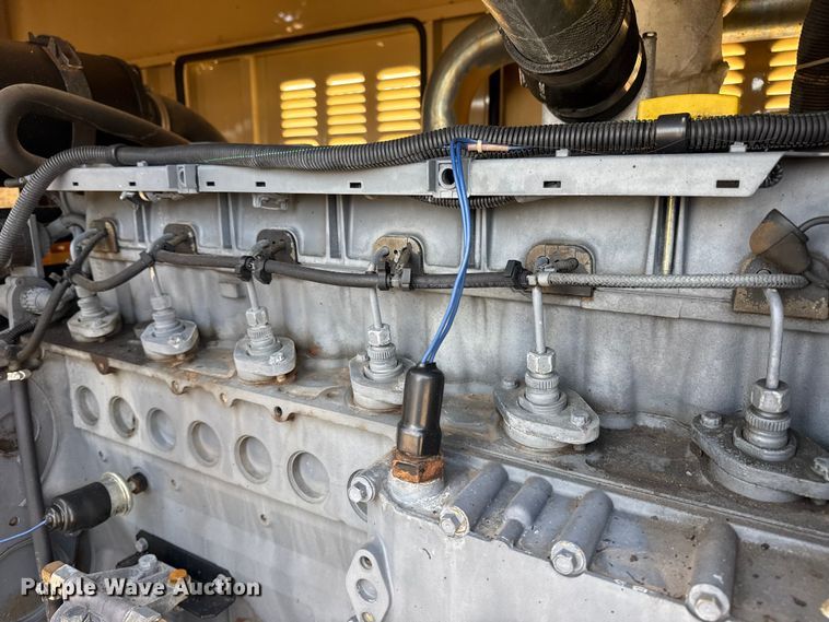 image for item EG1921 2004 Generac 3769720100 generator