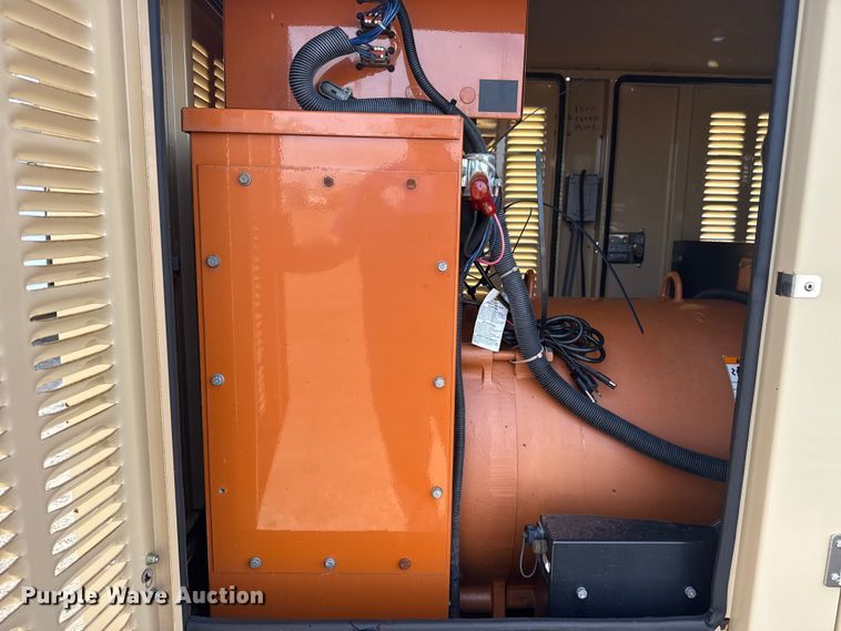 image for item EG1921 2004 Generac 3769720100 generator