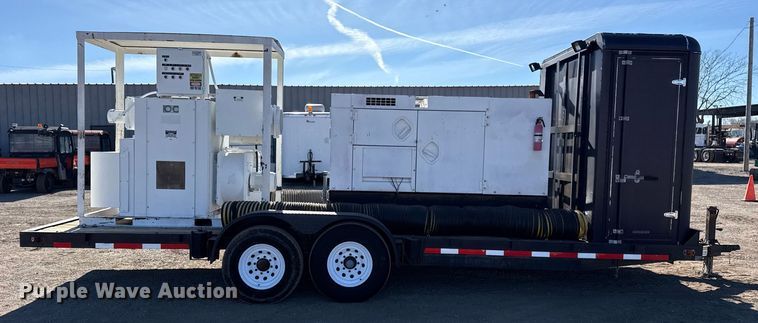 image for item EG1929 2000 Roadrunner flatbed trailer