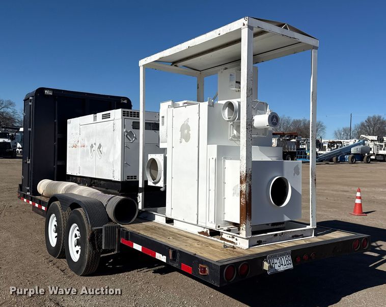 image for item EG1929 2000 Roadrunner flatbed trailer