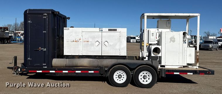 image for item EG1929 2000 Roadrunner flatbed trailer