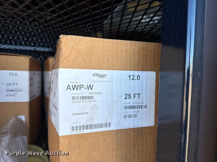 image for item EG1929 2000 Roadrunner flatbed trailer