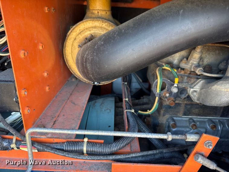 image for item EG1929 2000 Roadrunner flatbed trailer