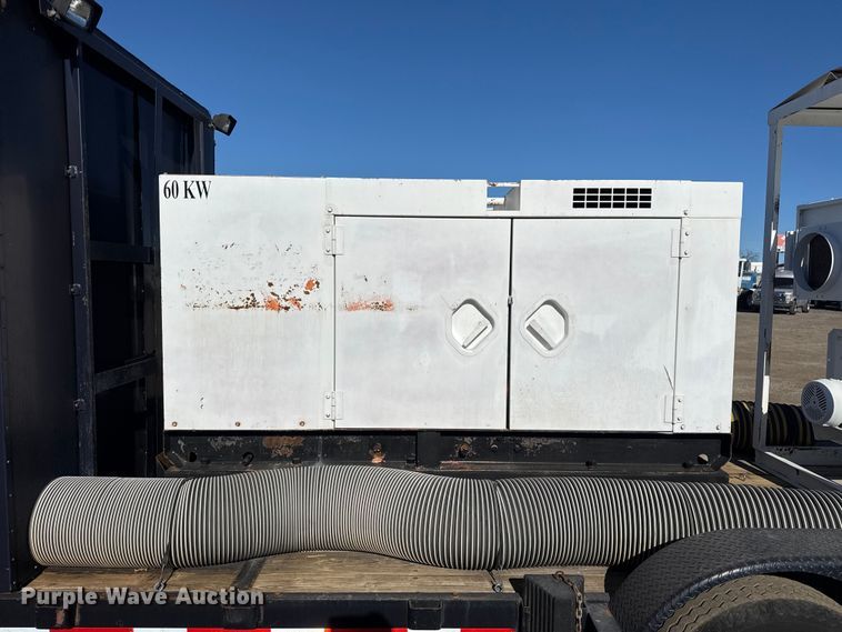 image for item EG1929 2000 Roadrunner flatbed trailer