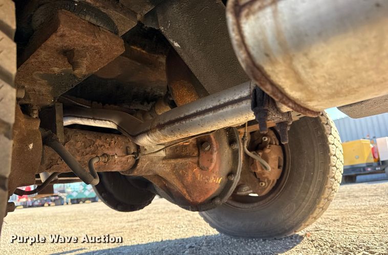 image for item EG1931 1989 Tug Mfg. Corp. MA50-1 aircraft tug