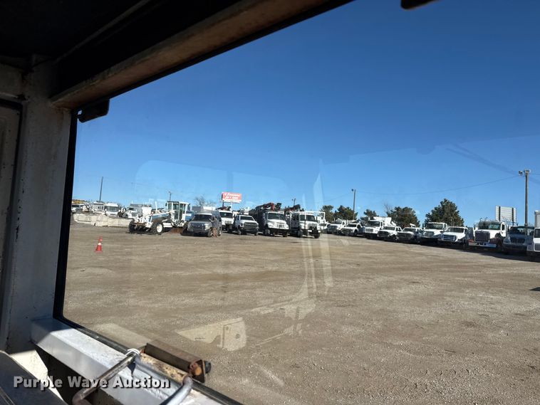 image for item EG1931 1989 Tug Mfg. Corp. MA50-1 aircraft tug