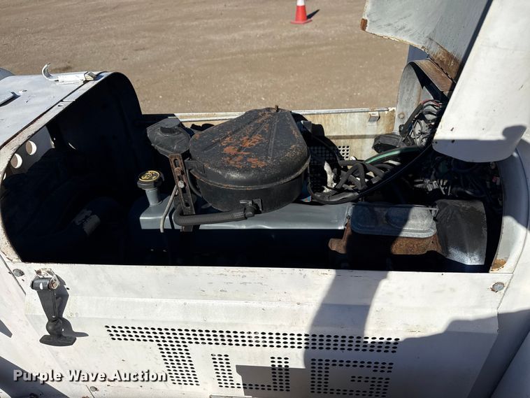 image for item EG1931 1989 Tug Mfg. Corp. MA50-1 aircraft tug