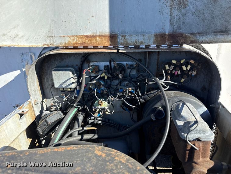 image for item EG1931 1989 Tug Mfg. Corp. MA50-1 aircraft tug