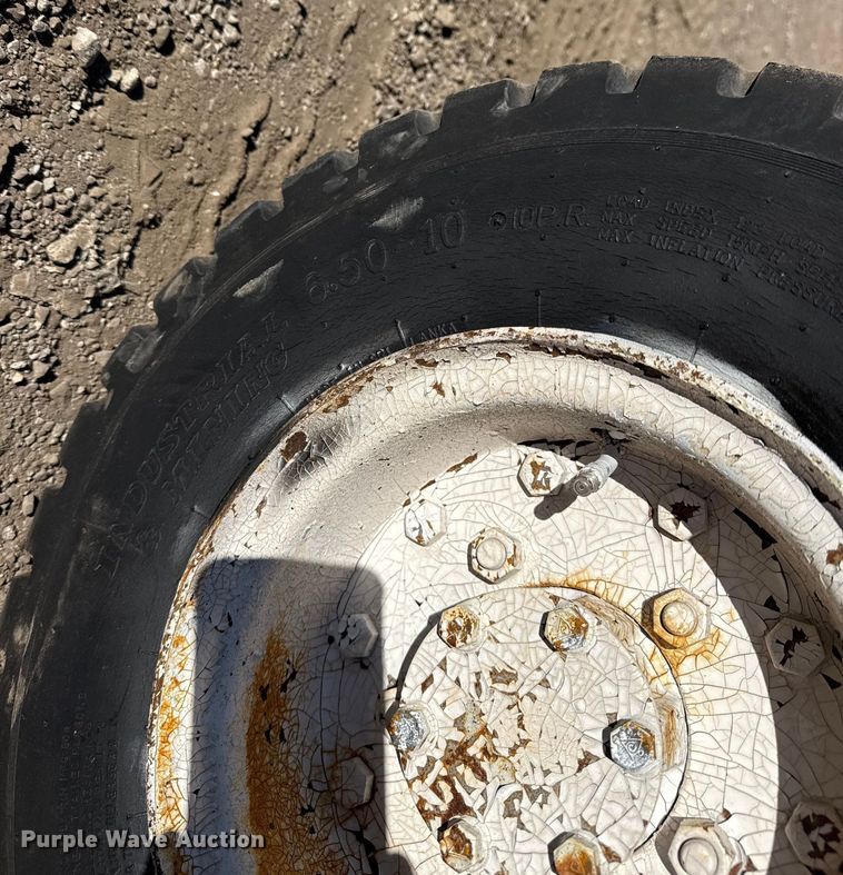 image for item EG1931 1989 Tug Mfg. Corp. MA50-1 aircraft tug