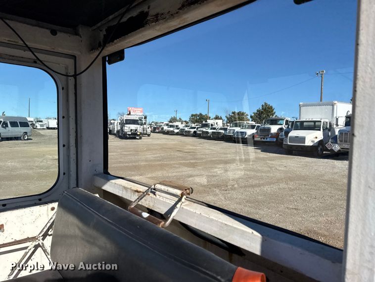 image for item EG1932 1989 Tug Mfg. Corp. MA50-1 aircraft tug