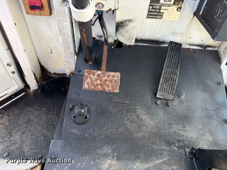 image for item EG1932 1989 Tug Mfg. Corp. MA50-1 aircraft tug