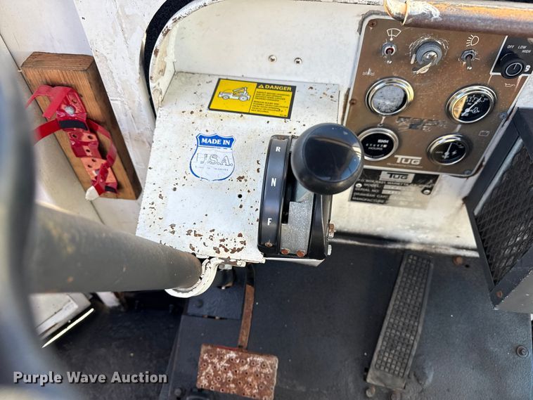 image for item EG1932 1989 Tug Mfg. Corp. MA50-1 aircraft tug