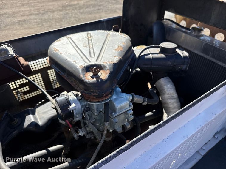 image for item EG1932 1989 Tug Mfg. Corp. MA50-1 aircraft tug