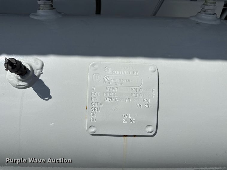 image for item EG5967 2008 Freightliner Business Class M2 scissor lift truck