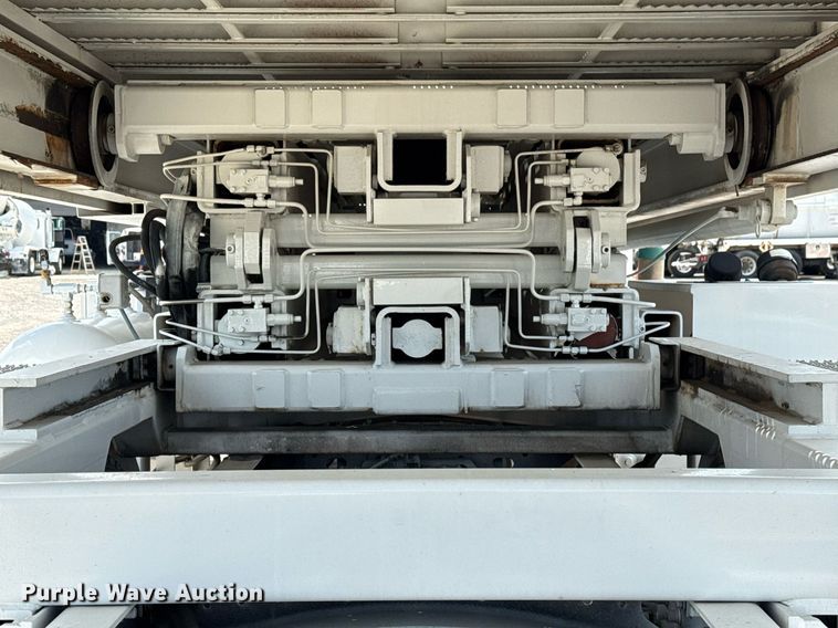 image for item EG5967 2008 Freightliner Business Class M2 scissor lift truck