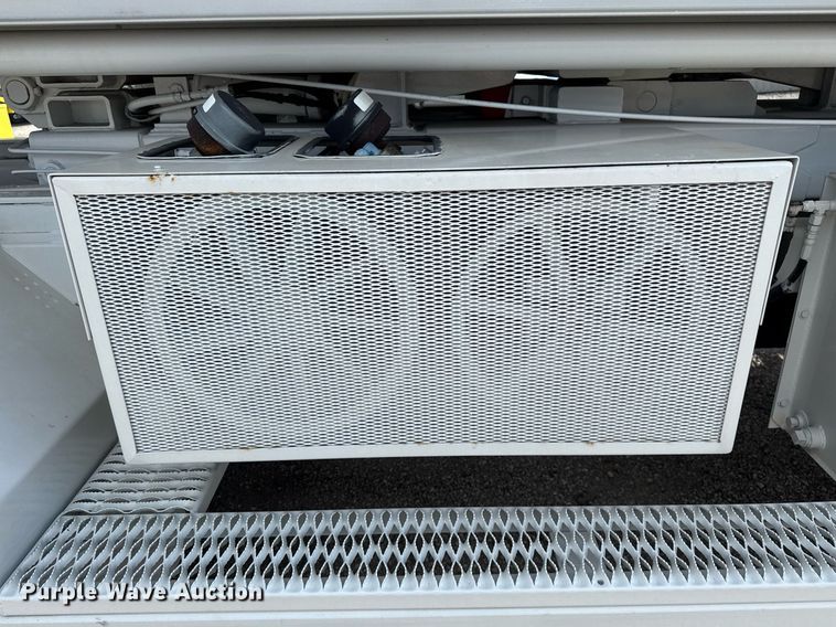 image for item EG5967 2008 Freightliner Business Class M2 scissor lift truck