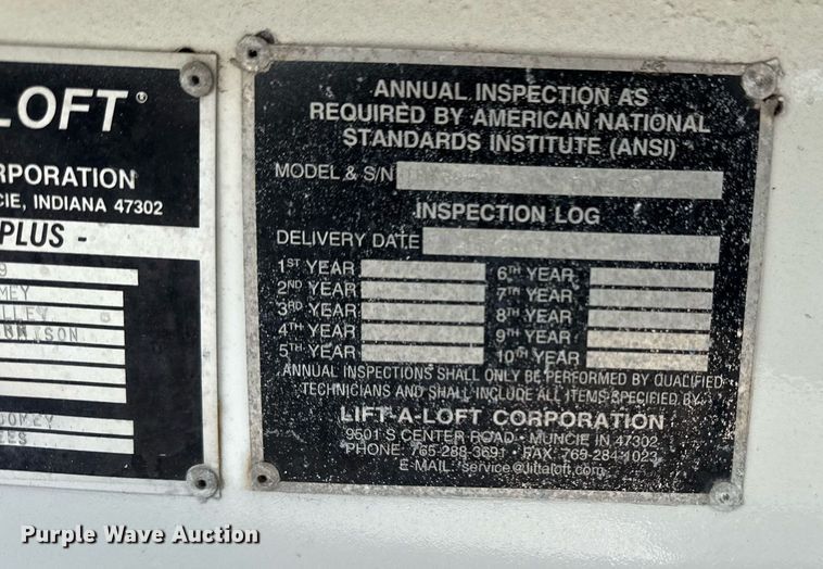 image for item EG5967 2008 Freightliner Business Class M2 scissor lift truck