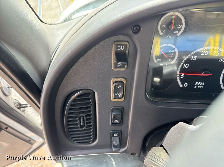 image for item EG5967 2008 Freightliner Business Class M2 scissor lift truck