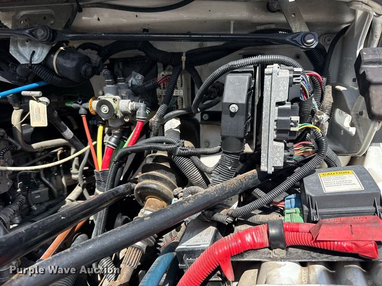 image for item EG5967 2008 Freightliner Business Class M2 scissor lift truck