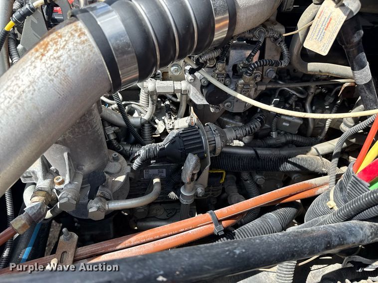 image for item EG5967 2008 Freightliner Business Class M2 scissor lift truck