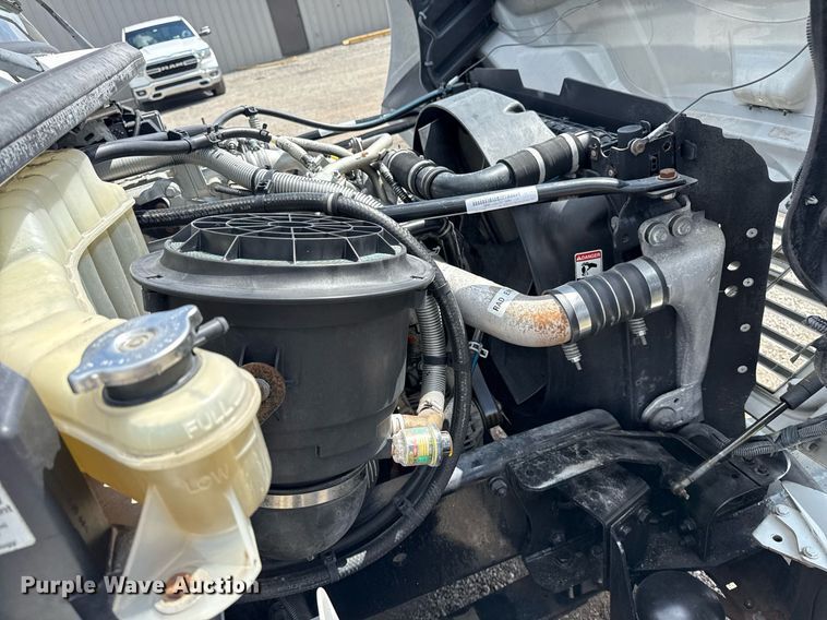 image for item EG5967 2008 Freightliner Business Class M2 scissor lift truck