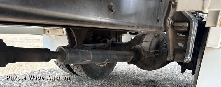 image for item EG5967 2008 Freightliner Business Class M2 scissor lift truck