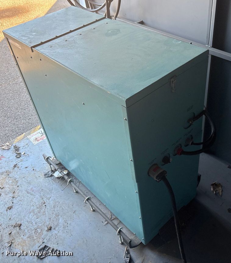 image for item EG8326 Hiportronics CF70//25-12C Underground Fault Tester