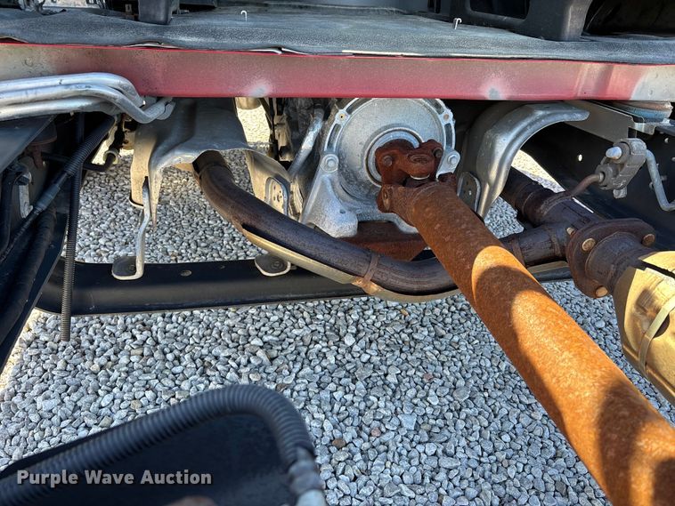 image for item EJ7679 2018 Ford E450 Super Duty van cab and chassis