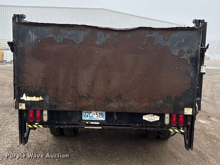 image for item EN0167 2013 Ford F550 Super Duty flatbed truck