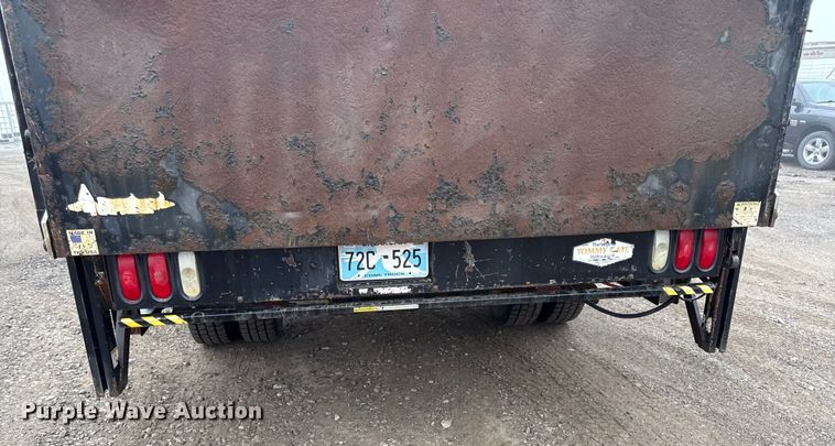 image for item EN0167 2013 Ford F550 Super Duty flatbed truck