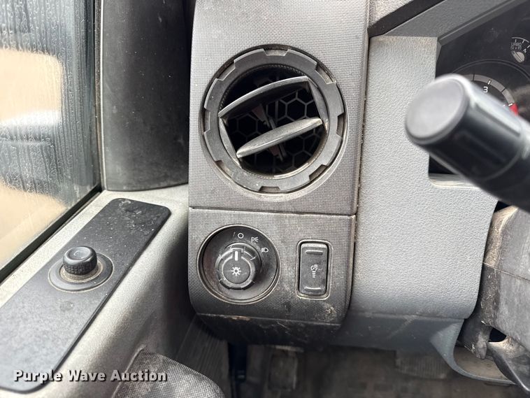 image for item EN0167 2013 Ford F550 Super Duty flatbed truck