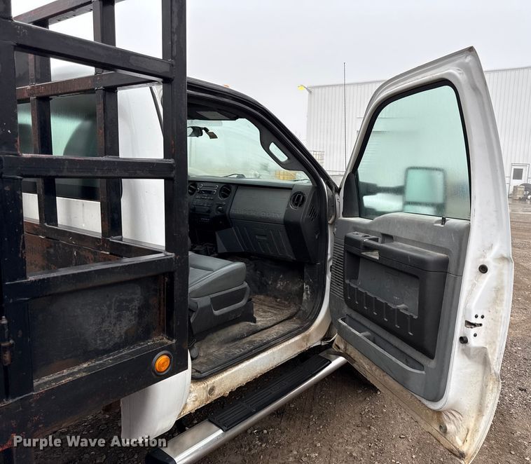image for item EN0167 2013 Ford F550 Super Duty flatbed truck