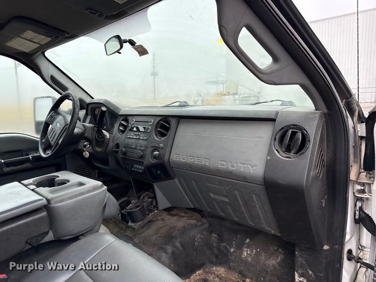 image for item EN0167 2013 Ford F550 Super Duty flatbed truck