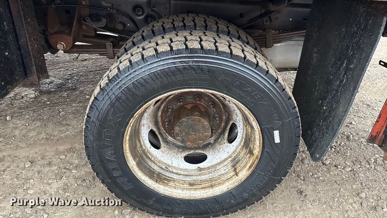 image for item EN0167 2013 Ford F550 Super Duty flatbed truck