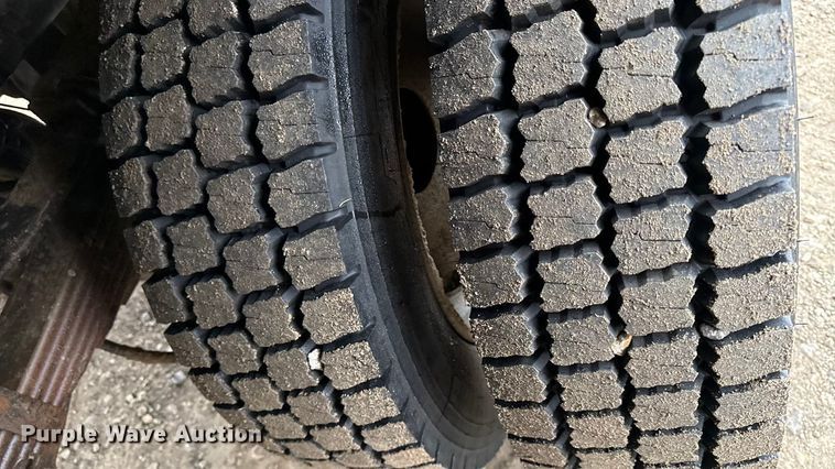 image for item EN0167 2013 Ford F550 Super Duty flatbed truck