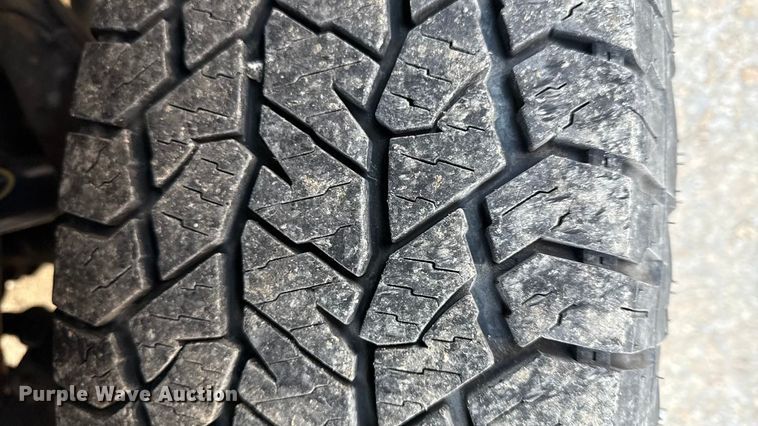 image for item EN0172 2010 Chevrolet Silverado 2500HD Ext. Cab pickup truck