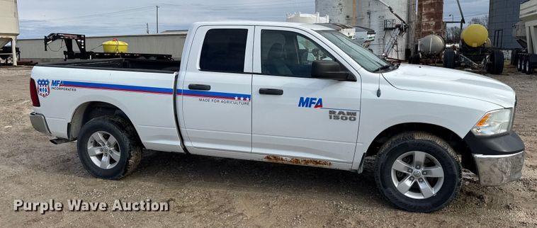 image for item EN0784 2013 RAM 1500 Ext. Cab pickup truck